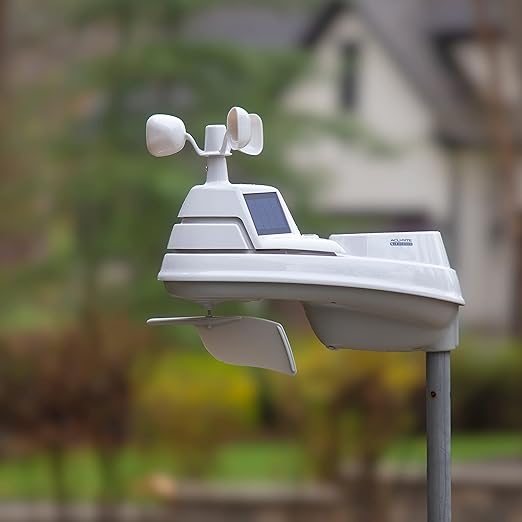 AcuRite Iris (5-in-1) Home Weather Station with Wi-Fi Connection to Weather Underground with Temperature, Humidity, Wind Speed/Direction, and Rainfall (01540M) , Black