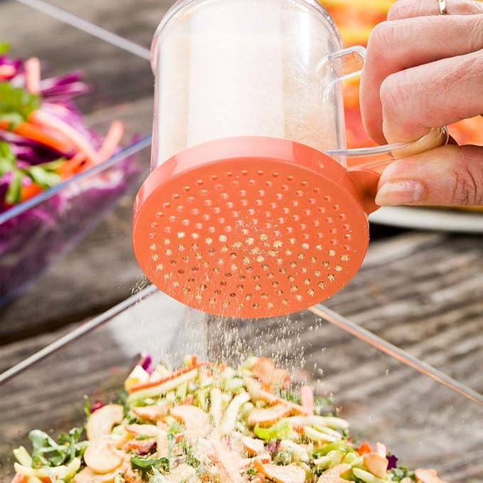 Restaurantware RW Base 10 Ounce Clear Plastic Dredge Spice Shaker Bundle - 1 Yellow Lid and 1 Rose Lid